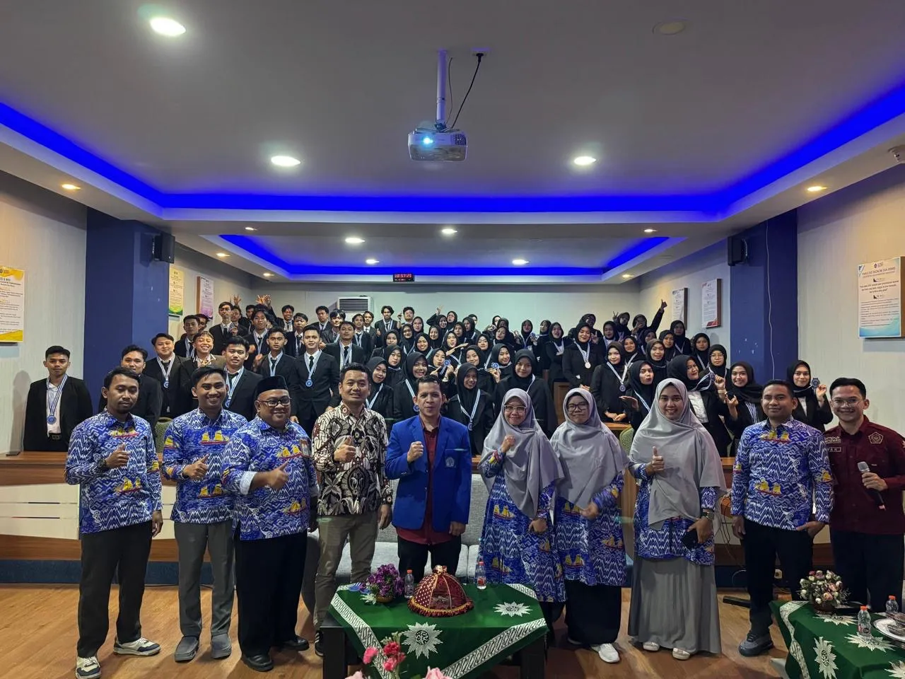 FEB Unismuh Makassar Kukuhkan Lulusan Prodi S1 Manajemen, S1 Ekonomi Islam, dan D3 Perpajakan